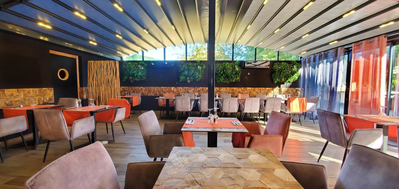 אלריה Hotel Restaurant Atrachjata מראה חיצוני תמונה